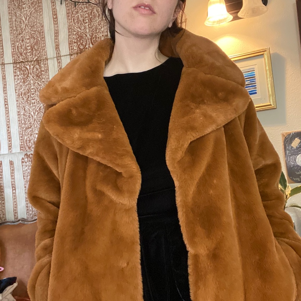 Avec Les filles faux fur jacket